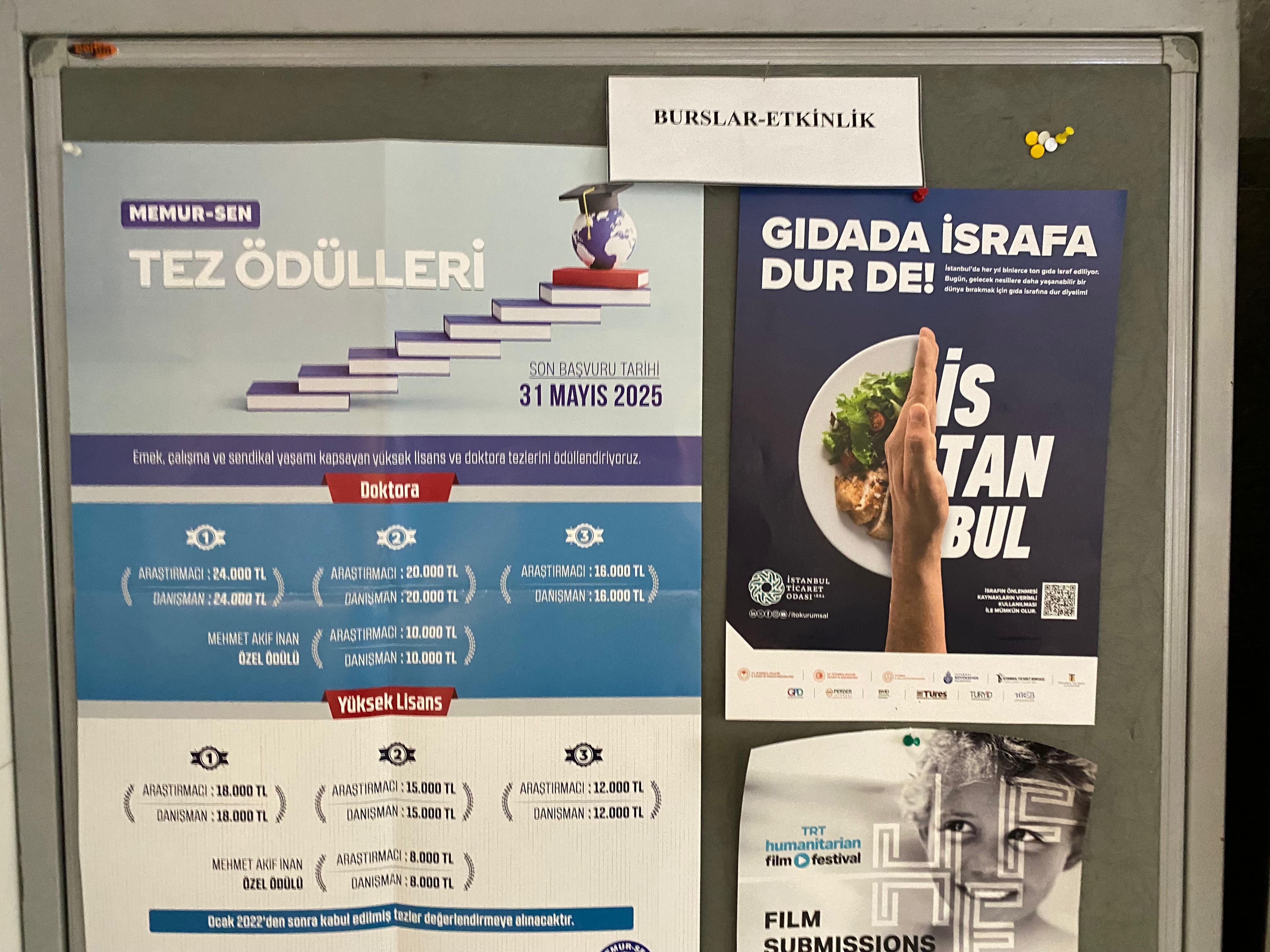 Ticaret Üniversitesi afiş 3